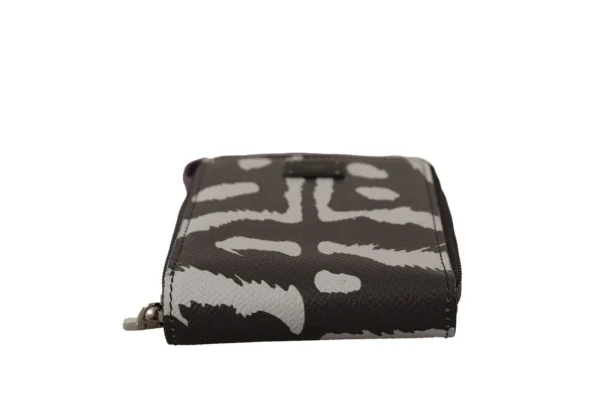 Dolce & Gabbana Women's Elegant Purple Leather Bifold Wallet with Strap