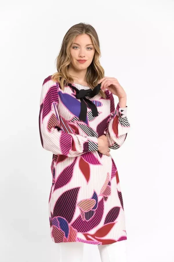 Trussardi Women's Elegant Straight-Cut Wool Dress with Pop Art Print